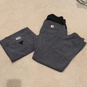 Men's Carhartt modern fit vneck and force jogger scrub set